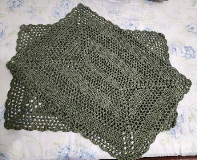 Kit 2 tapetes de porta de Crochê verde musgo