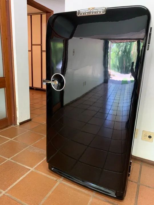 Geladeira Antiga Frigidaire GM 1955 Restaurada Vintage Retro