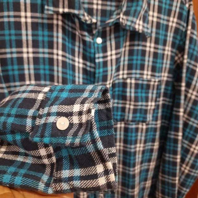Camisa manga longa quadriculada Tamanho M - Foto 2