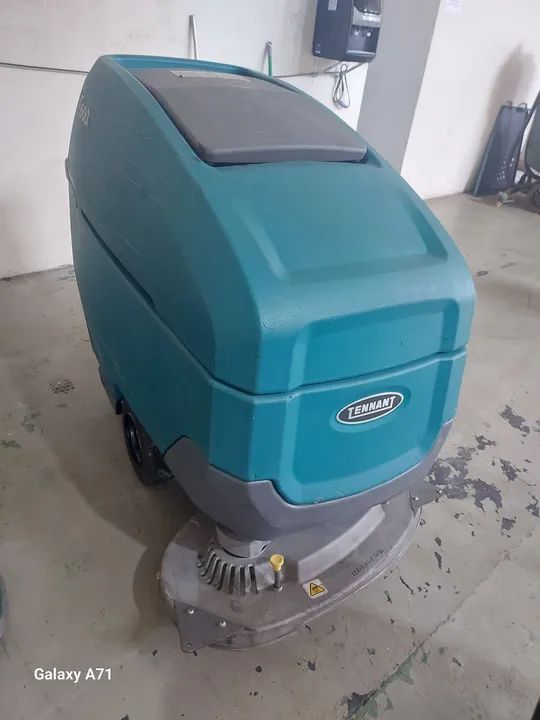 Lavadora de piso Tennant T600 - Foto 5