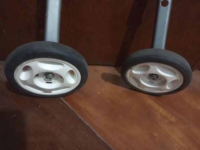 1 par de rodas ajustável e reforçada para bicicleta  - Foto 2