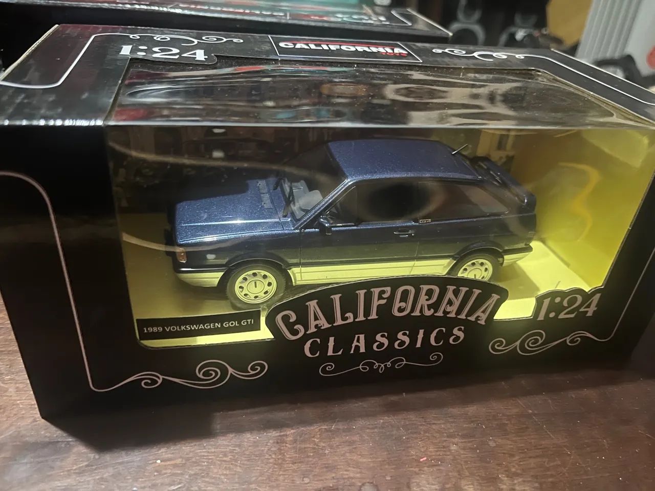 Miniatura Volkswagen Gol Gti 1989 1/24 California Classics - Foto 2