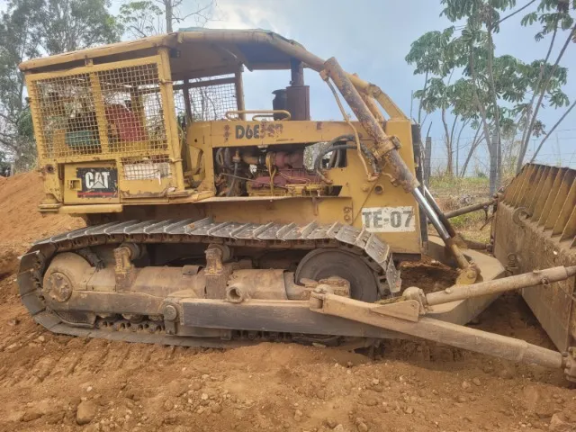 trator de esteira D6esr ano 1996 impecável 