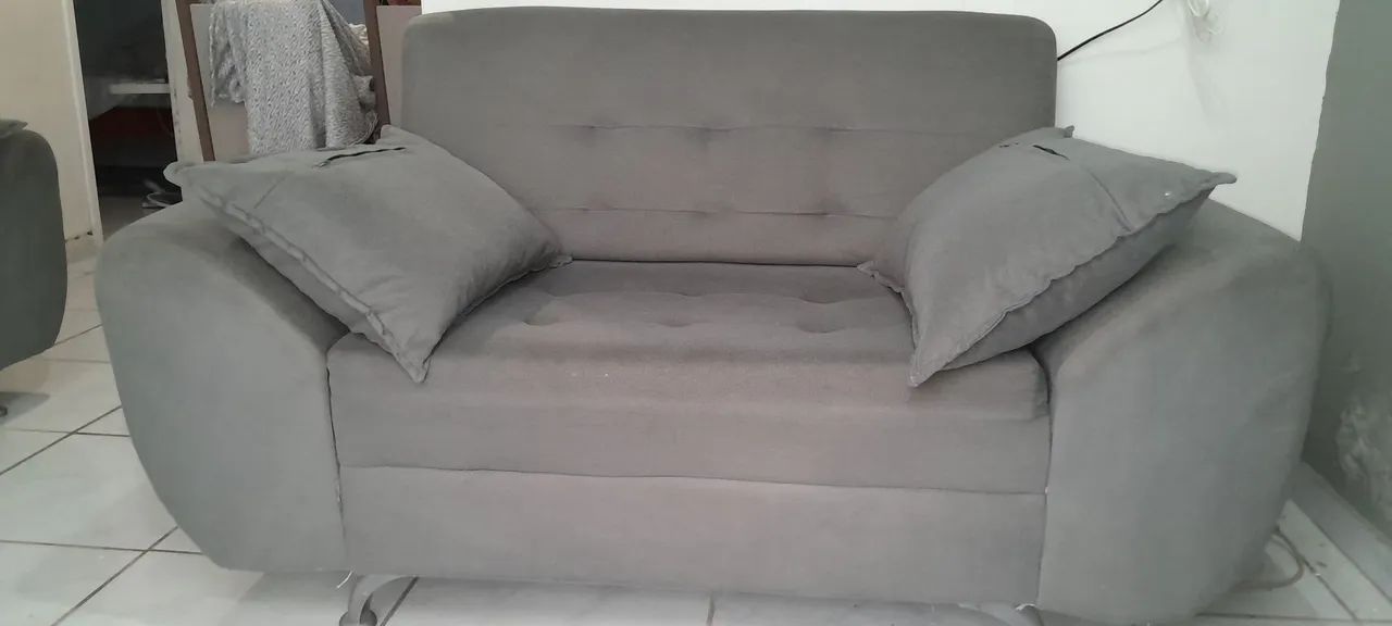 Jogo de Sofá 2&3 lugares cinza claro bom estado - Foto 2