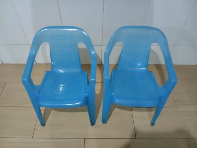 2 Cadeiras Mini Poltronas Infantil - Usadas