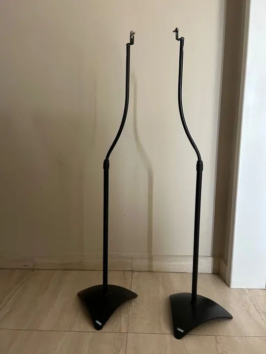 Par pedestal Airon para caixa de som surround - Foto 3