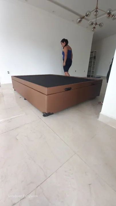 Casal padrão com baú 