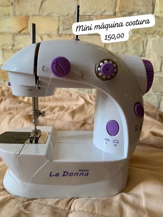 Mini Máquina De Costura Reta Portátil Com Pedal 110v/ 220v Cor Branco 110V/220V - Foto 4