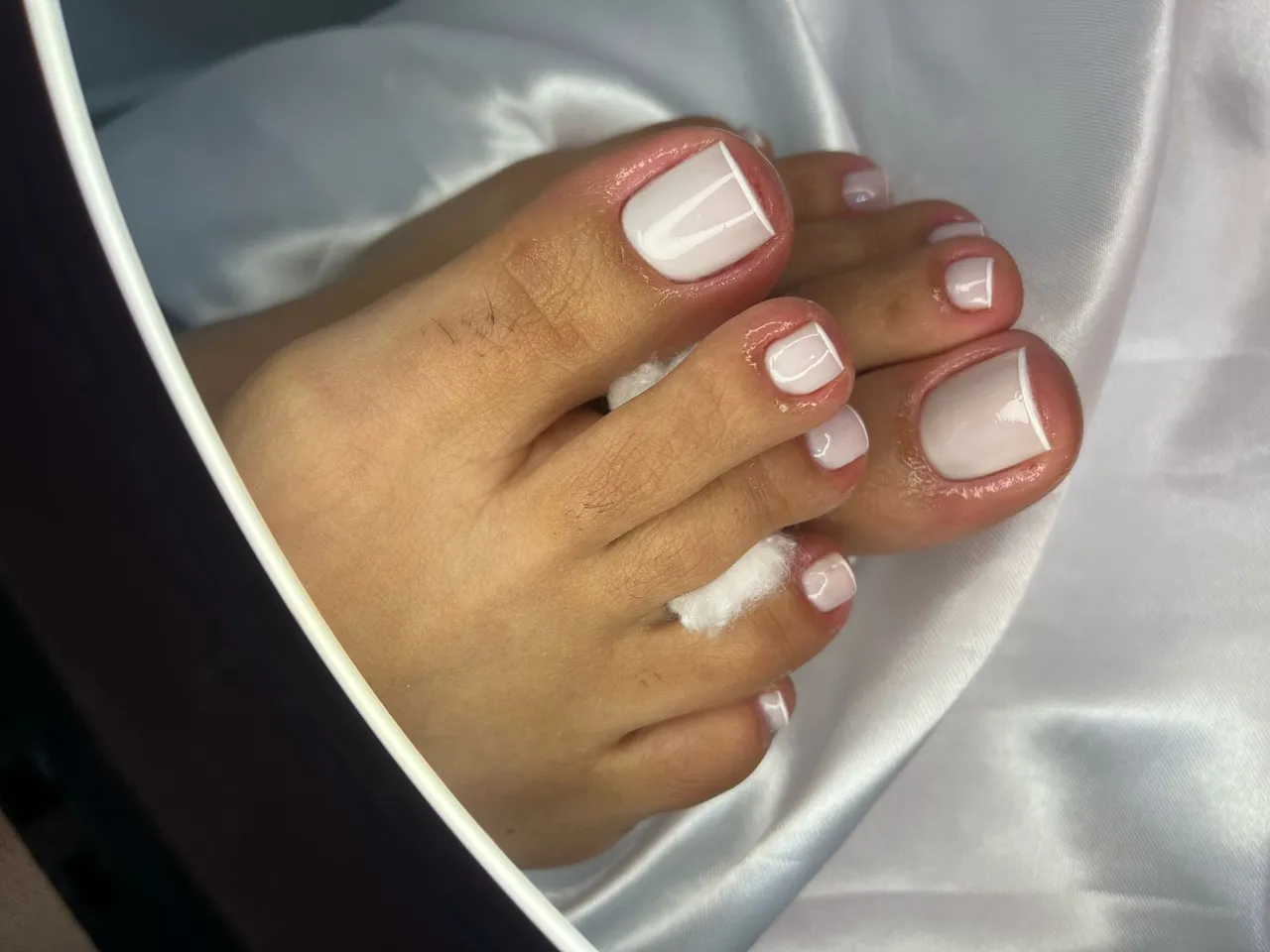 Precisamos de manicure e pedicure