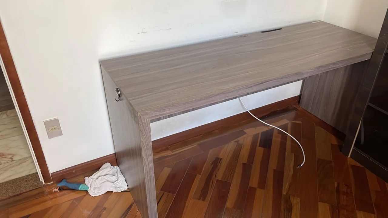Large Desk