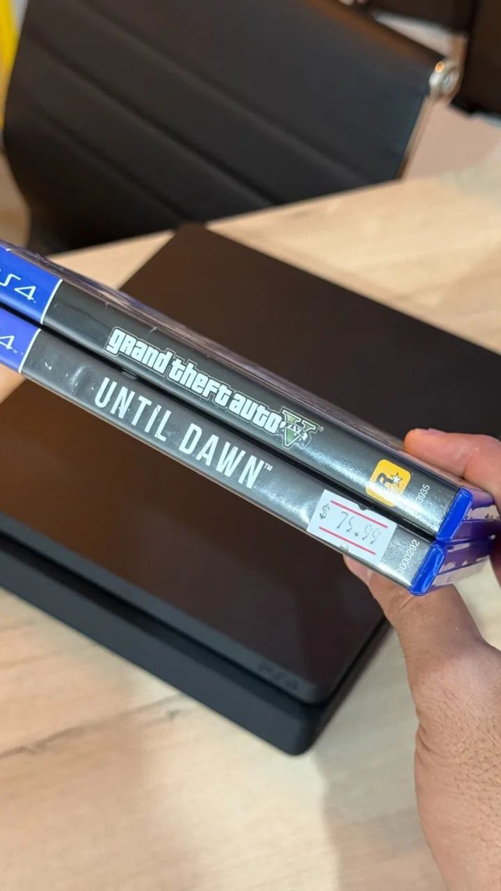 PlayStation 4 Slim 500GB - Loja física! Com controle e 2 jogos! Com 3 meses de garantia! - Foto 5