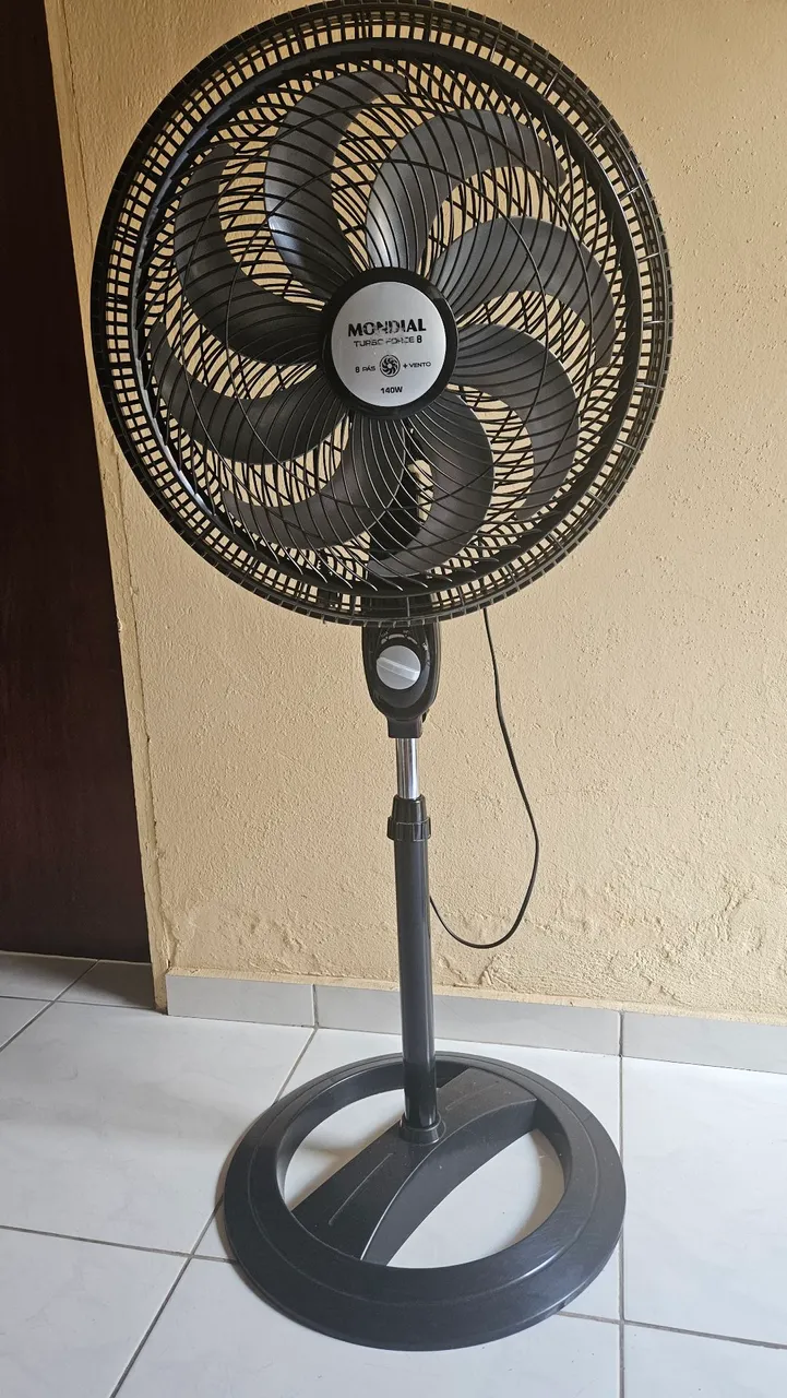 Ventilador de coluna Mondial Turbo Force 8 Pás