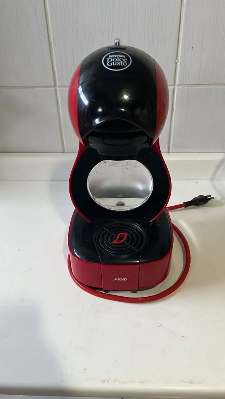 Cafeteira Arno Dolce Gusto