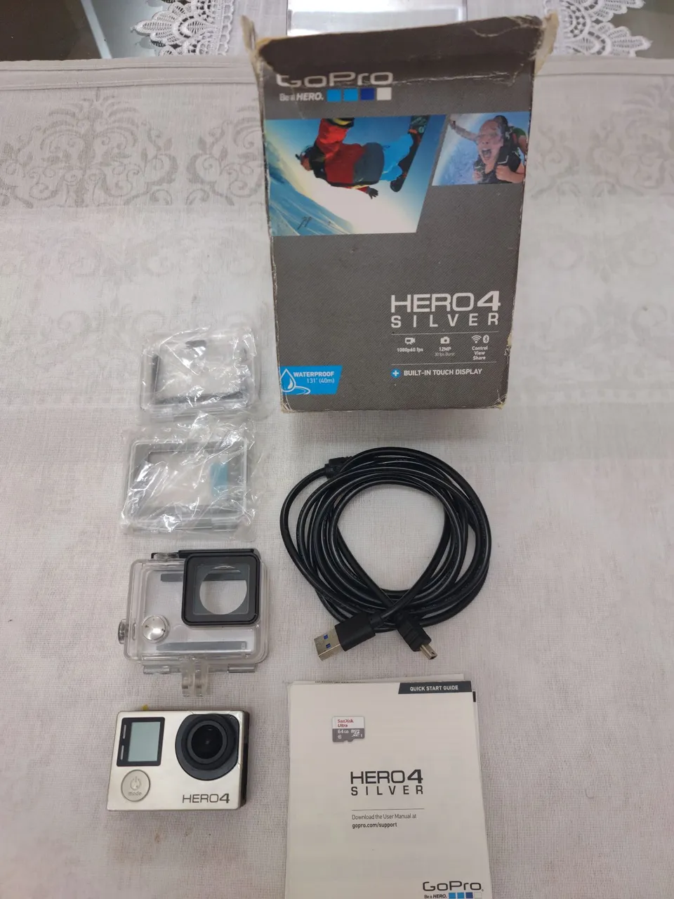 Câmera GOPRO hero 4 silver, em boas condições, com capa estanque