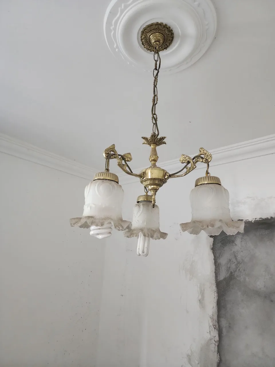 Lustre Clássico vendidos separados leia o anúncio