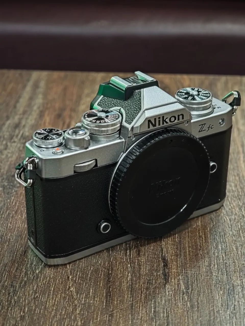Camera Nikon ZFc prata corpo excelente - Foto 4