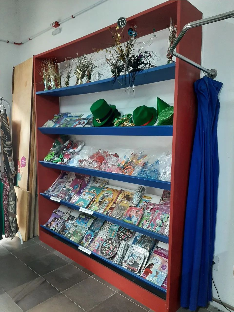 Movel expositor para Lojas- Ideal para Organizar seus Produtos!