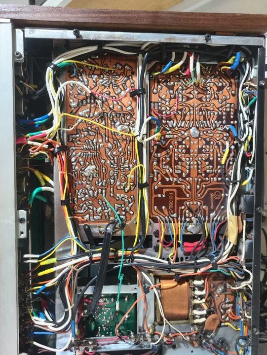 Lindo Gradiente STR-1050 - Receptor de Áudio Estéreo - Foto 6