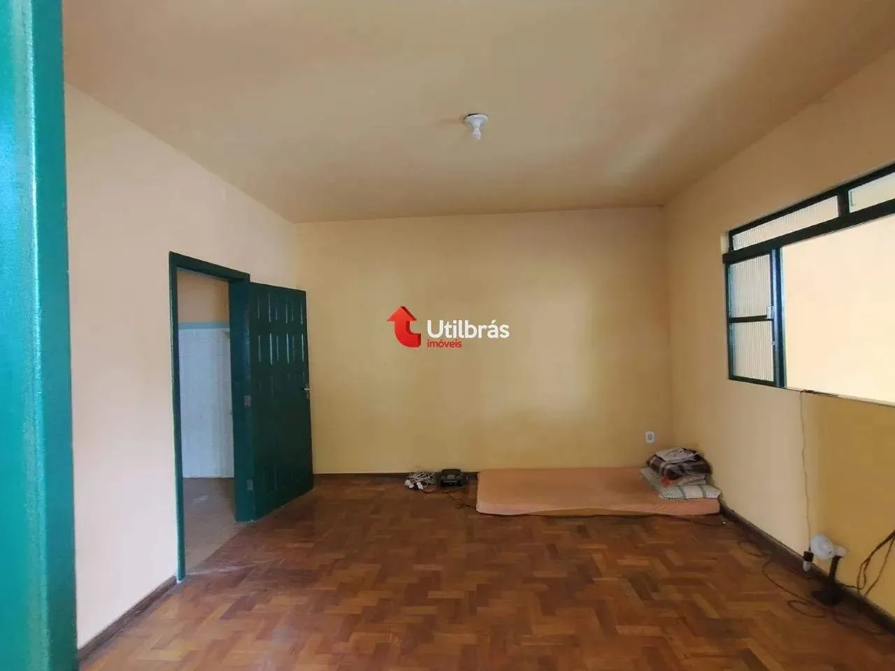 Apartamento à venda, 9 quartos, 1 suíte, 2 vagas, Sagrada Família - Belo Horizonte/MG