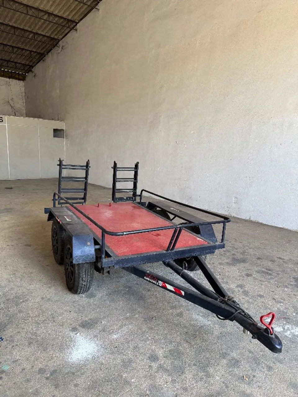 Carrocinha reboque 2 eixos