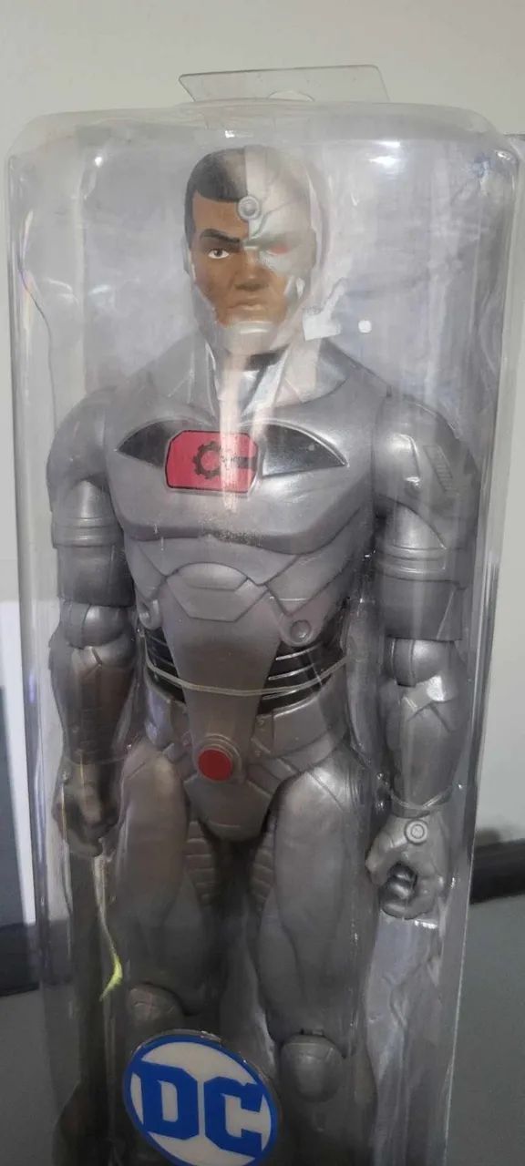 Boneco Cyborg de 30cm - Batman DC - Foto 2