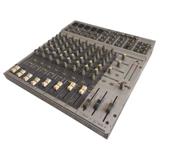 Mesa De Som Phonic Mm1705 2 Canais - Foto 3