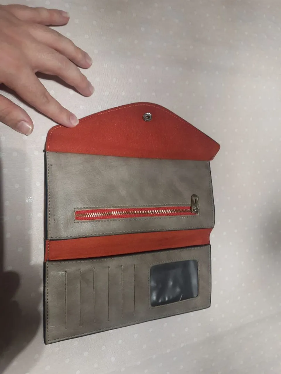 Bolsa Feminina Envelope com Detalhes