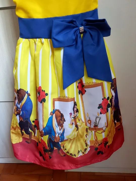 Vestido Infantil Bela e a Fera. - Foto 2