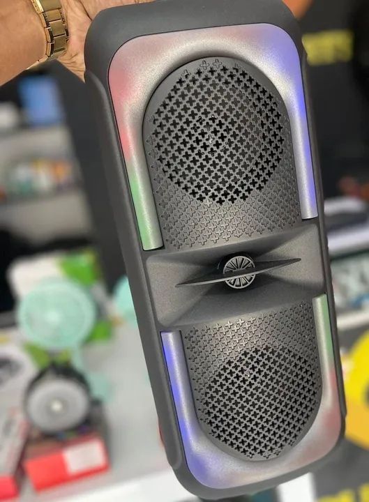 Caixa de som Bluetooth com leds RGB modelo a grande - Foto 3