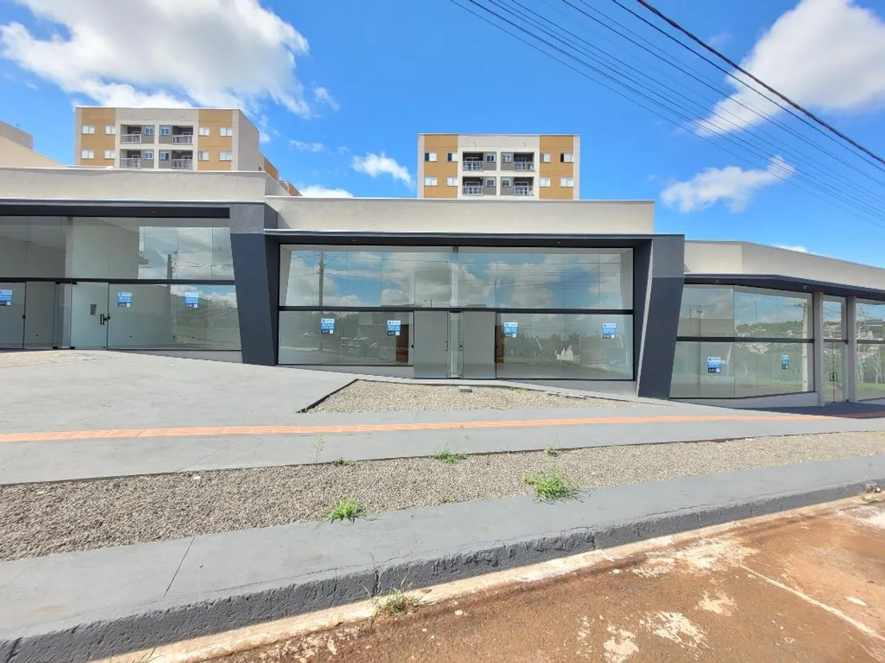 Sala para alugar em Maringá, Jardim Tropical, com 50.07 m²