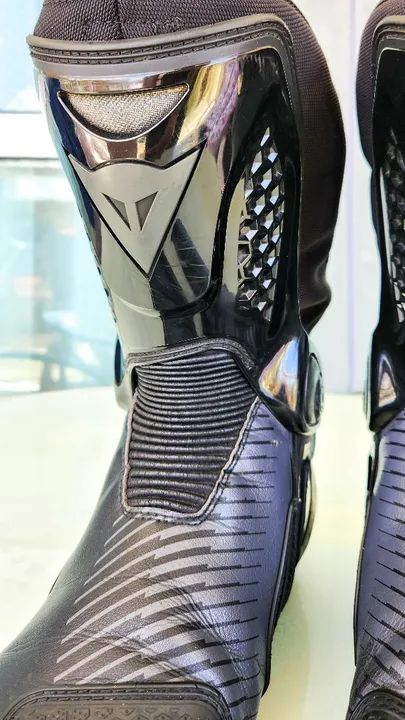 Botas Dainese Torque RS Out preta TAM 44 EUR = 42 BRA - Foto 7