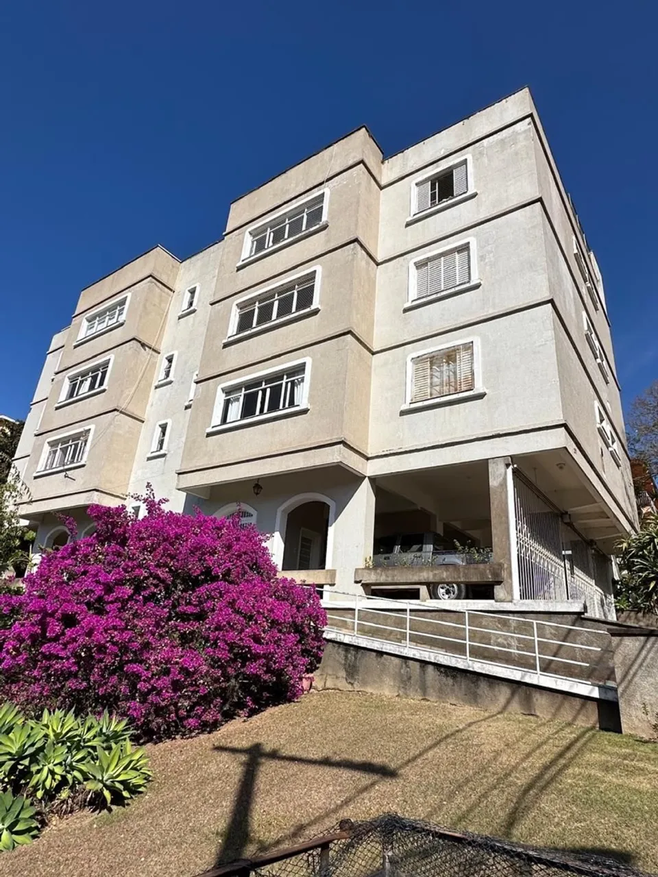 Troca apto duplex em poços por apto Ubatuba sp 