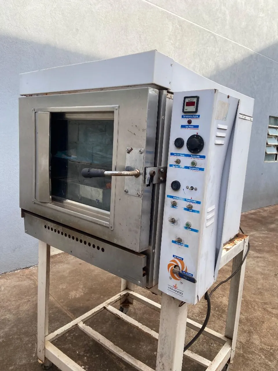 Forno 4 esteiras turbo a gás,marca Venâncio