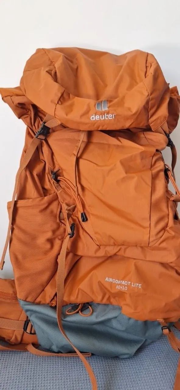 mochila deuter aircontact lite 50+10 + capa rain cover 45-90l "sem uso" - Foto 3