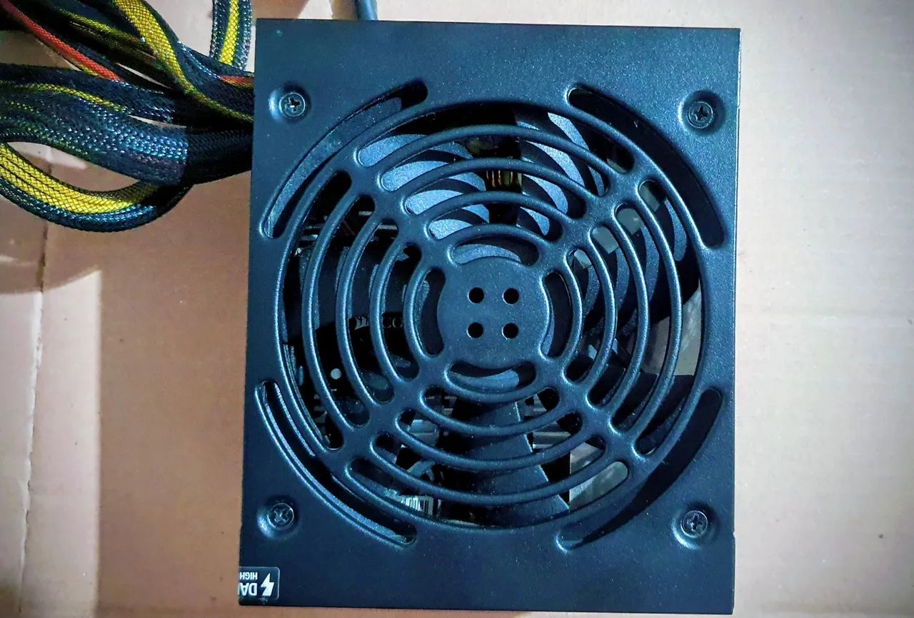 Fonte Corsair VS550 - Foto 2