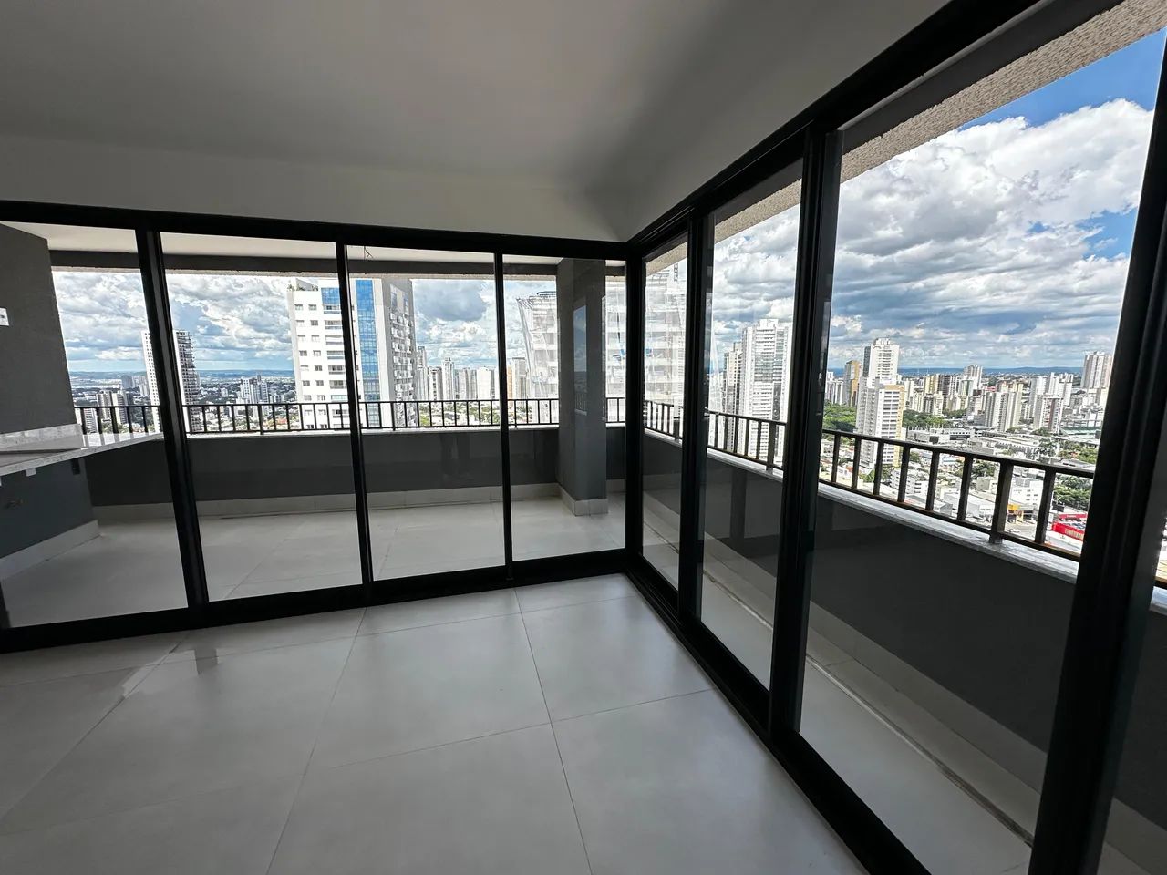 Moove 3 suites 140m² Setor Bueno