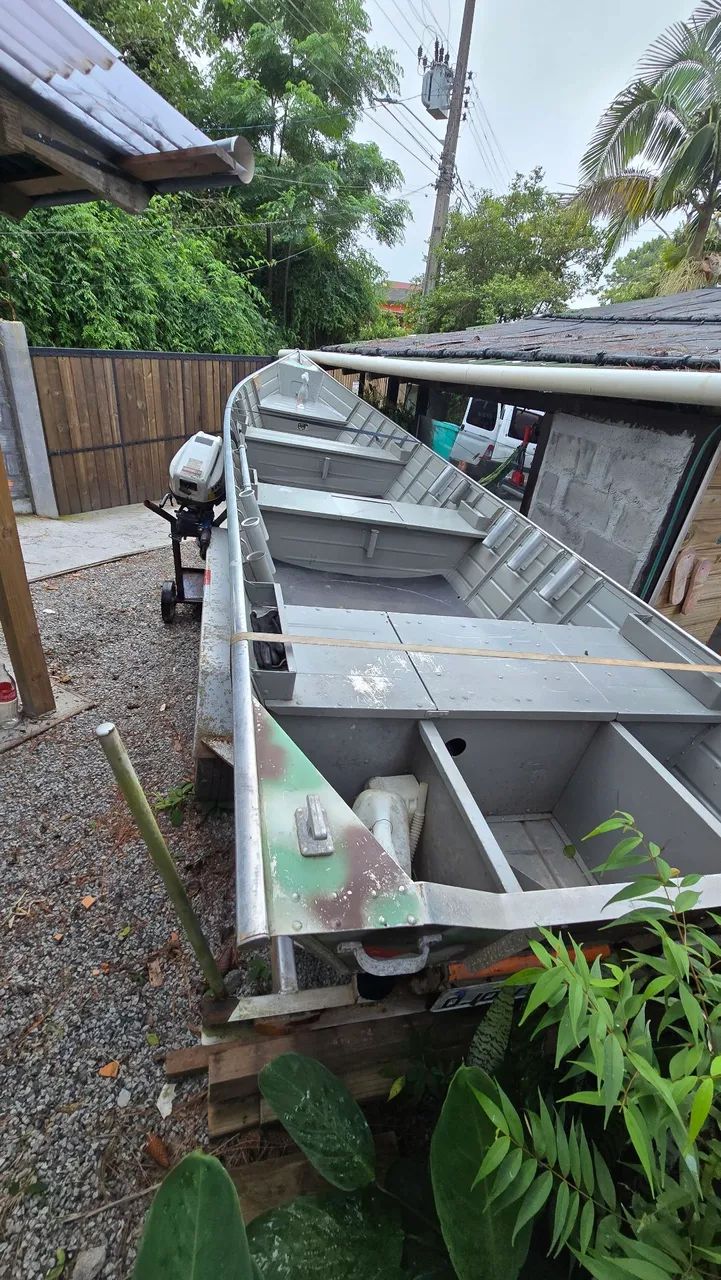 Barco de alumínio - camuflado - pronto para aventuras! - Foto 3