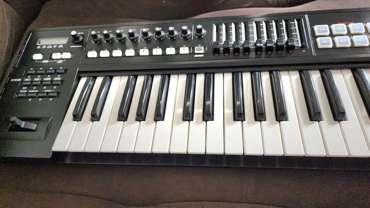 Roland a800 pro - Instrumentos musicais - Cruz das Almas