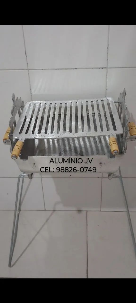 CHURRASQUEIRA GRANDE DE ALUMÍNIO COM SUPORTE LATERAL - Foto 4