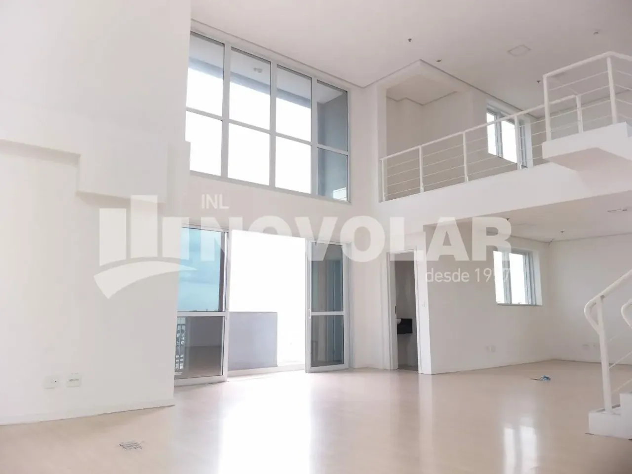 Sala Comercial na Vila Maria com 140 m2, mezanino, 6 vagas de garagem. Com Incrível Difere