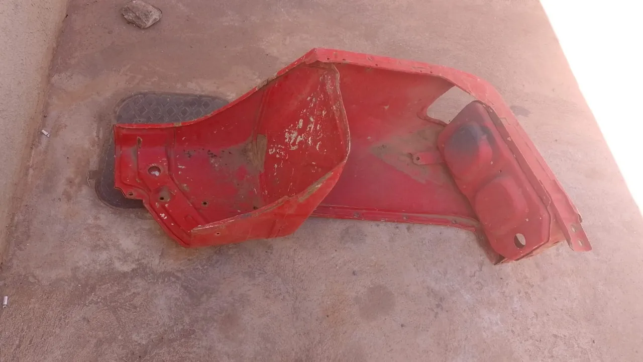 Para-lama de Caminhão Vermelho