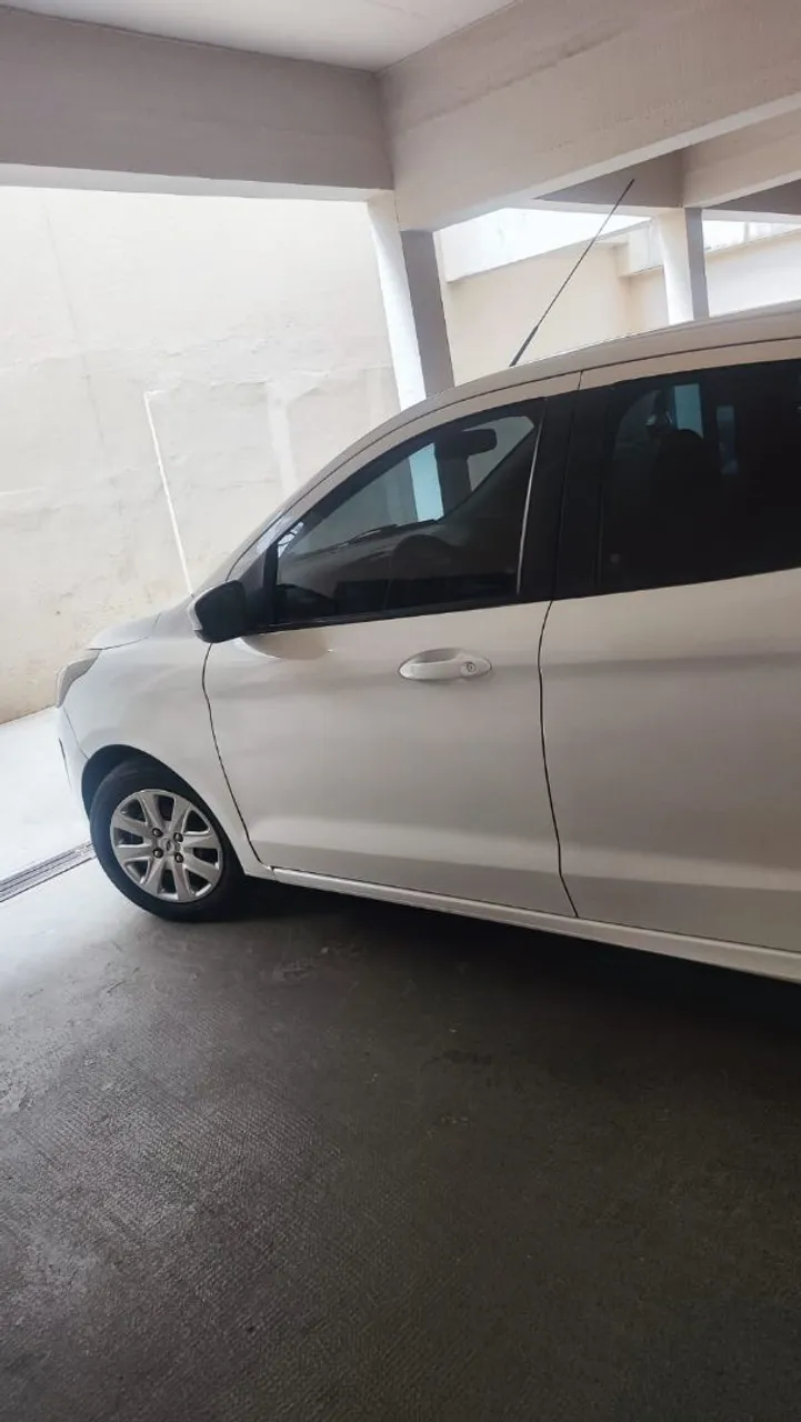 Vendo Ford Ka financiamento sem burocracia pouco rodado com garantia de motor e caixa
