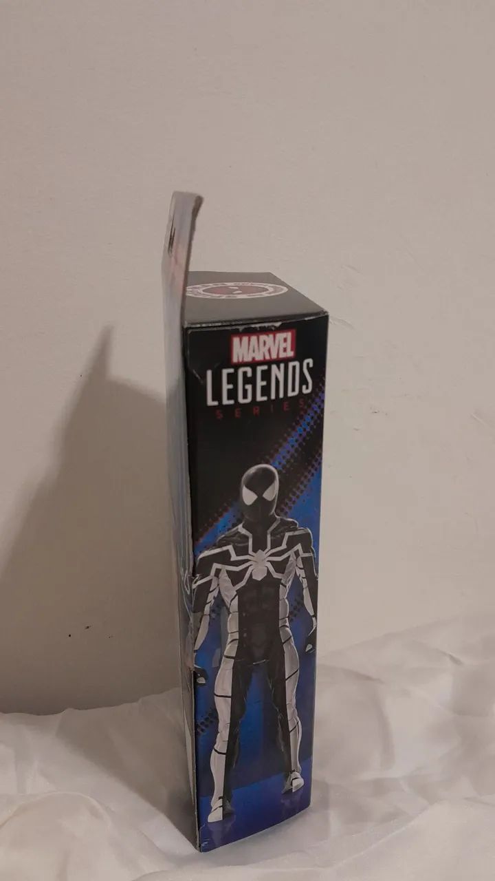 Action Figure Marvel Legends Spider-Man Future Foundation - Foto 3