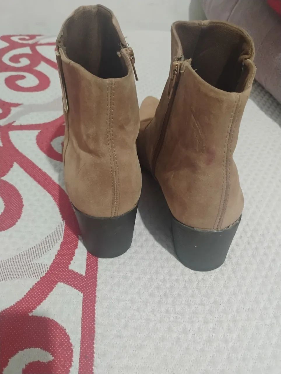 Bota de cano curto marrom - Foto 2