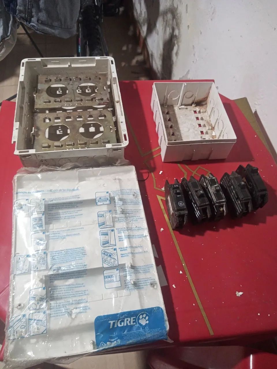 Circuit Breakers and Electrical Panels64850237329923120