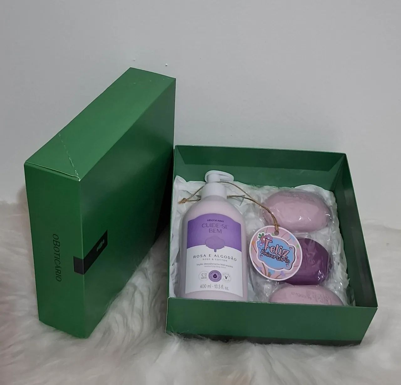 Kit feminino de cosméticos para aniversário 