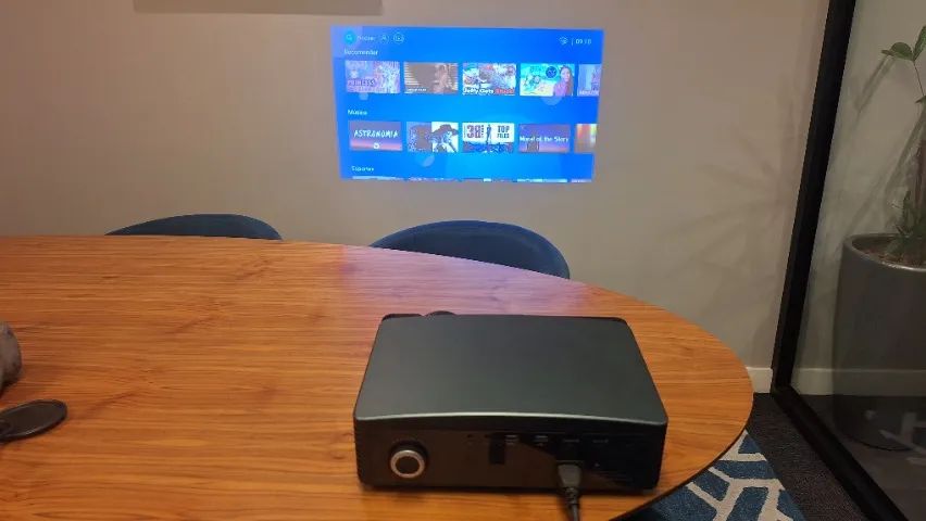 Projetor Smart HDMI com Youtube e Netflix - Foto 2