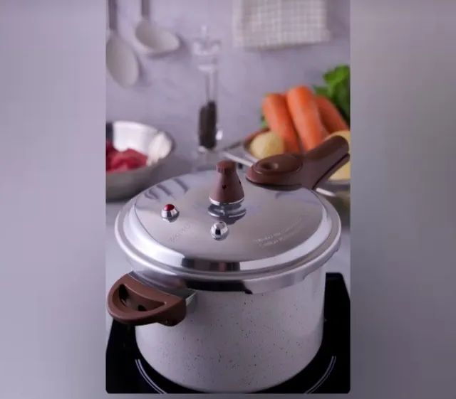 Panela Pressão Brinox Cerâmico Indução Vanilla 4.2l Vanilla. - Foto 3