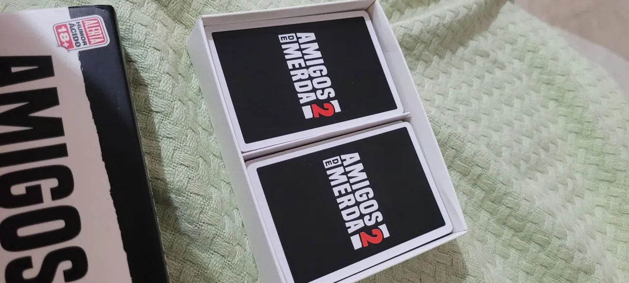 Amigos de Merda 2 - Jogo de Cartas - Foto 4