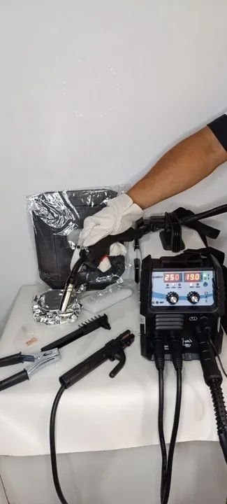 Maquina de Solda Inversora mig.tig eletrodo 250A -  - Foto 3